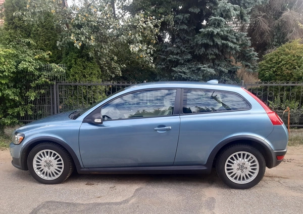 Volvo C30 cena 12500 przebieg: 154406, rok produkcji 2007 z Trzemeszno małe 137